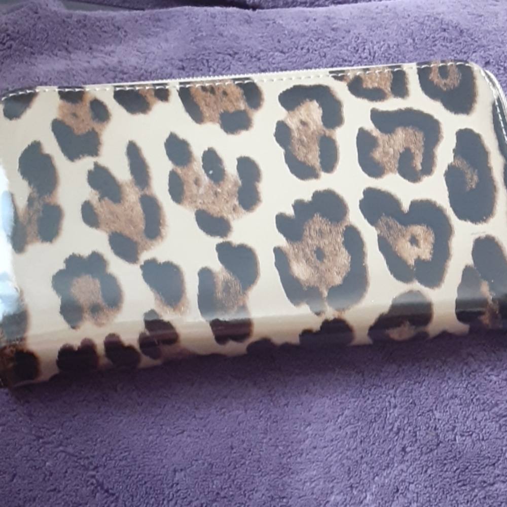Steve Madden Leopard wallet - Picture 4 of 6